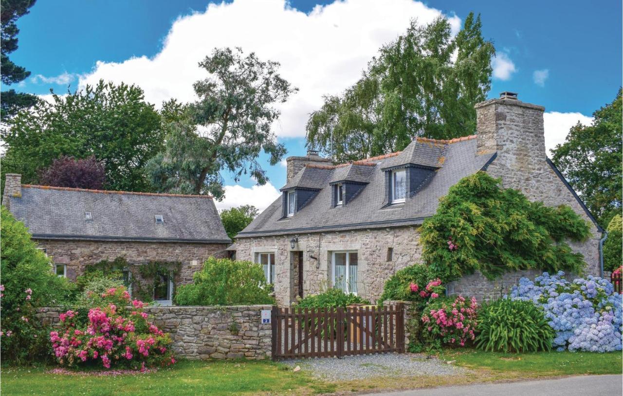 Nice Home In Plehedel With Wifi Экстерьер фото