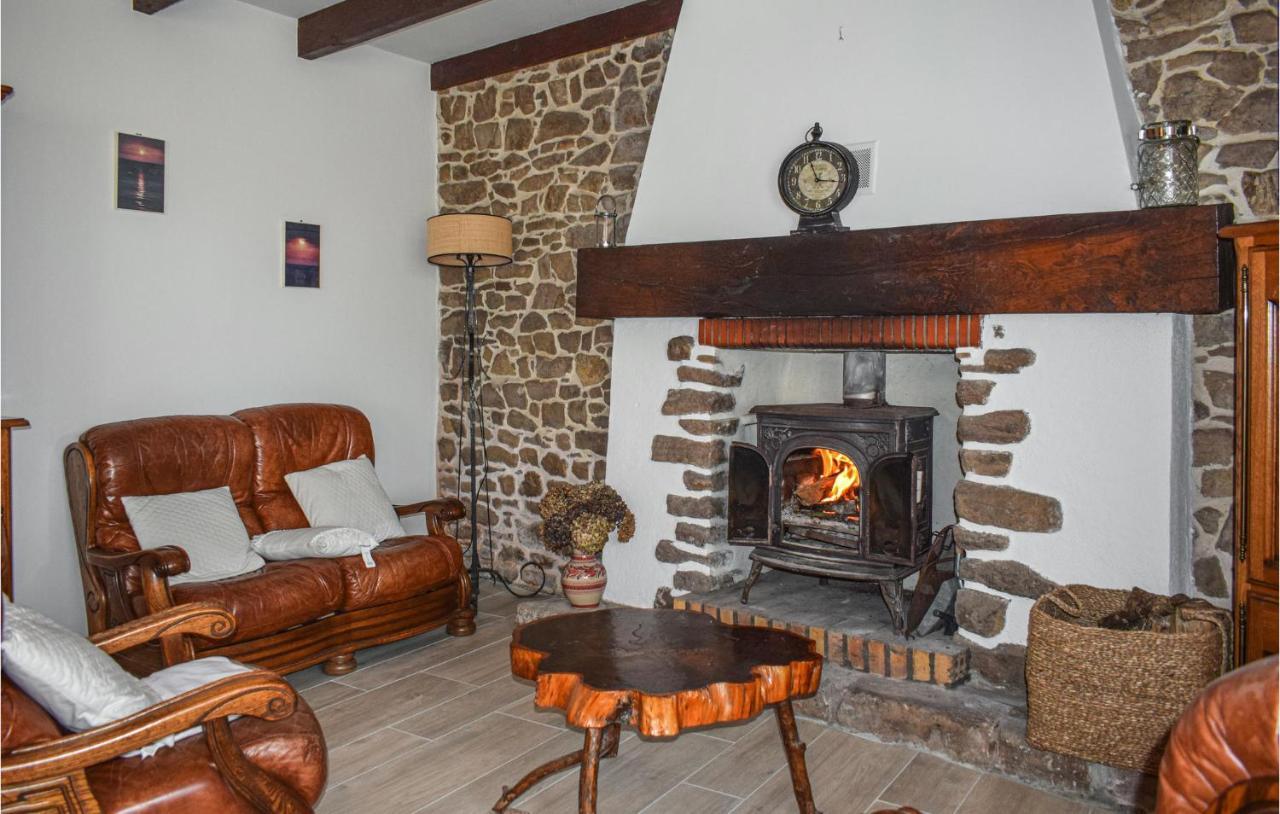 Nice Home In Plehedel With Wifi Экстерьер фото